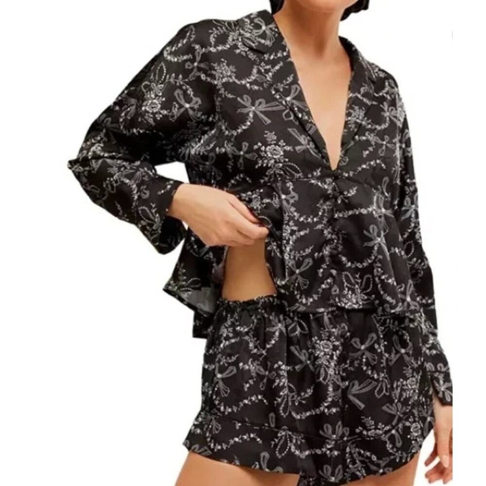 Free People Intimately Beauty Sleep Short Pajama Set 2 Piece Black Sz Small NWOT